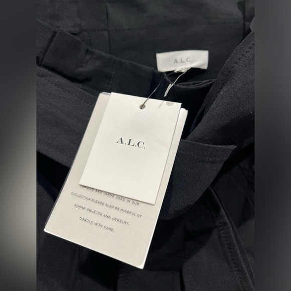 A.L.C Power stretch Linen Blend “Joelle” shorts. Black. Size 8. NWT - Picture 13 of 13